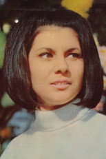 Maria Valejo as Self in Já Está
