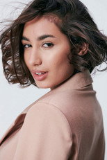 Foto retrato de Yasmin Boulaghmal