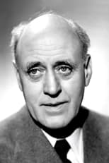 Foto retrato de Alastair Sim