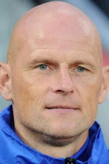 Ståle Solbakken as Self in Norway: The Dark Horse