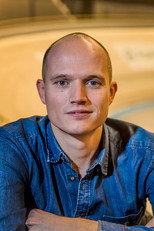 Geert Broekhuizen as Self in Beating the Odds