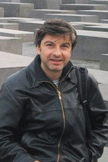 Foto retrato de Yannis Maroudas