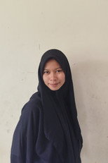 Holila as Krisdha in Inggit