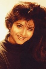 Foto retrato de Divya Bharti