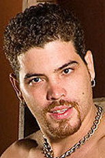 Foto retrato de Ricco Puentes