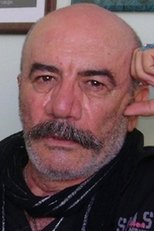 Foto retrato de Hasan Karcı