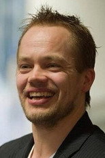 Mike Grey as in Helt i skoven
