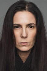 Foto retrato de Laura Haddad