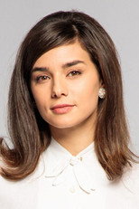 Christina Mathioulaki as Marianna in Erwtas Me Diafora