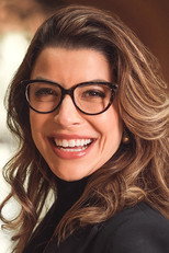 Lara Brenner as Self - Host in Conversa Paralela