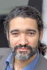 Matthew Wade as Archie Thurman in Negotiations