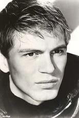 Foto retrato de Adam Faith