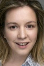 Natasha Borisova as Masha Tsibina in School