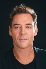 Foto retrato de Marton Csokas