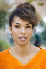 Zoë Laureen Palmer as Presenter in Globe Trekker