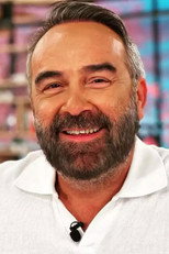 Grigoris Gountaras as Γρηγόρης (self) in Super Κατερίνα