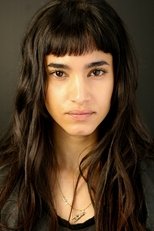 Foto retrato de Sofia Boutella