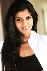 Madhushree Shah as  in Vasooli