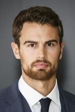 Foto retrato de Theo James