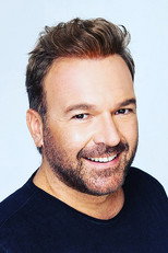 Makis Pounetis as Host (2005) in Πρωινός Καφές