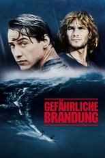Gefährliche Brandung: Eine Bande von Bankräubern terrorisiert die Stadt. Mit Plastikmasken als Ex-Präsidenten der USA verkleidet, schlagen sie immer wieder blitzschnell zu. Die Polizei ist vollkommen ratlos, bis der junge FBI-Agent Johnny Utah auf die Idee kommt, sich als Undercover-Agent in das Surfer-Milieu einzuschleichen. Dort trifft er nicht nur auf die junge, attraktive Tyler, sondern auch auf den charismatischen Surf-Guru Bodhi und seine Clique, mit der er sich schnell anfreundet. Bald stellt er aber fest, dass sie die Gangster sind, die auf der Suche nach immer neuen Gefährliche Brandung: Eine Bande von Bankräubern terrorisiert die Stadt. Mit Plastikmasken als Ex-Präsidenten der USA verkleidet, schlagen sie immer wieder blitzschnell zu. Die Polizei ist vollkommen ratlos, bis der junge FBI-Agent Johnny Utah auf die Idee kommt, sich als Undercover-Agent in das Surfer-Milieu einzuschleichen. Dort trifft er nicht nur auf die junge, attraktive Tyler, sondern auch auf den charismatischen Surf-Guru Bodhi und seine Clique, mit der er sich schnell anfreundet. Bald stellt er aber fest, dass sie die Gangster sind, die auf der Suche nach immer neuen