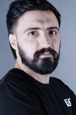 Khatai Mehbaliyev as Kamran in Qayıdış