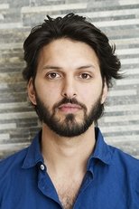 Foto retrato de Shazad Latif