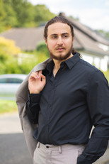 Foto retrato de Omar Shaker