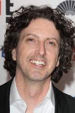 Foto retrato de Mark Schwahn