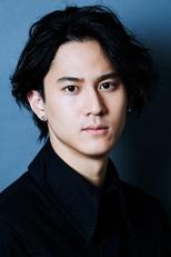 Foto retrato de Shunsuke Takeuchi