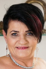 Foto retrato de Dolly Bee