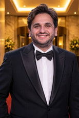 Foto retrato de Mostafa Khater