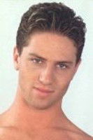 Foto retrato de Derrick Mills