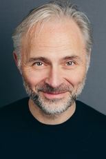 Foto retrato de Mark Bonnar