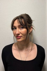Alva Lange-Nielsen as Pia in Sogn Murders