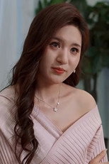 Yu Lan as A Man in 逍遥都市，医圣归来
