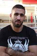 Zakaria Attou as Présentateur in Label Boxe