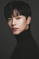 Foto retrato de Yook Sung-jae