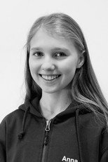 Anna Frederikke Heerulff Christiansen as Lille Mie in Kometernes jul