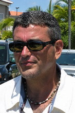 Foto retrato de Tito Nekerman