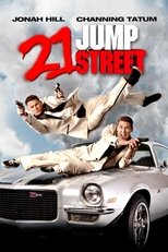 21 Jump Street: Die beiden jungen Polizisten Schmidt und Jenko werden aufgrund ihres jugendlichen Aussehens der geheimen Jump-Street-Einheit zugeteilt und treten in der örtlichen Highschool ihren Dienst undercover an. Schmidt und Jenko tauschen ihre Waffen und Dienstmarken gegen Rucksäcke ein und riskieren ihr Leben, um gegen einen gewalttätigen und gefährlichen Drogenring zu ermitteln. Dabei müssen sie bald feststellen, dass die Highschool von heute nicht mehr das ist, was sie mal war, als sie selbst vor einigen Jahren dort noch zur Schule gegangen sind. Außerdem hatten sie nicht damit gerechnet, sich noch einmal mit den Schrecken und Ängsten, ein Teenager zu sein, auseinandersetzen zu müssen oder mit all den anderen Problemen, von denen sie glaubten, sie lägen längst hinter ihnen. 21 Jump Street: Die beiden jungen Polizisten Schmidt und Jenko werden aufgrund ihres jugendlichen Aussehens der geheimen Jump-Street-Einheit zugeteilt und treten in der örtlichen Highschool ihren Dienst undercover an. Schmidt und Jenko tauschen ihre Waffen und Dienstmarken gegen Rucksäcke ein und riskieren ihr Leben, um gegen einen gewalttätigen und gefährlichen Drogenring zu ermitteln. Dabei müssen sie bald feststellen, dass die Highschool von heute nicht mehr das ist, was sie mal war, als sie selbst vor einigen Jahren dort noch zur Schule gegangen sind. Außerdem hatten sie nicht damit gerechnet, sich noch einmal mit den Schrecken und Ängsten, ein Teenager zu sein, auseinandersetzen zu müssen oder mit all den anderen Problemen, von denen sie glaubten, sie lägen längst hinter ihnen.
