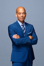 Geoff Bennett as Self - Anchor in PBS News Hour