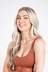 Lindsay Arnold Lindsay Arnold