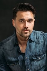 Foto retrato de Brett Dalton