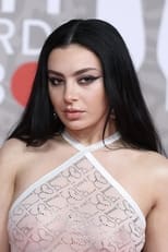 Foto retrato de Charli XCX