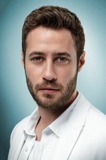 Foto retrato de Ozan Dolunay