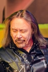 Foto retrato de Ian Hill