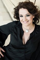 Erika Náray Erika Náray