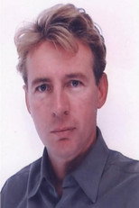 Foto retrato de Anthony Burke