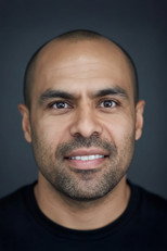 Foto retrato de Mert Nobre